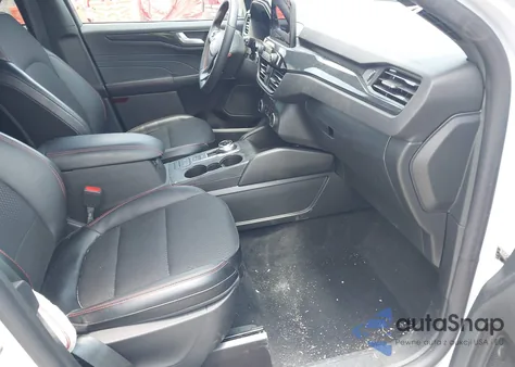 2025 Ford Escape St-Line from USA, damaged, VIN 1FMCU0MN2SUA33998